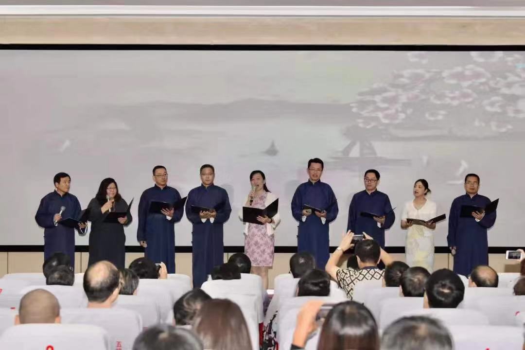 39e06e91e0bafb78e31208c5c6b9e91.jpg 39e06e91e0bafb78e31208c5c6b9e91.jpg